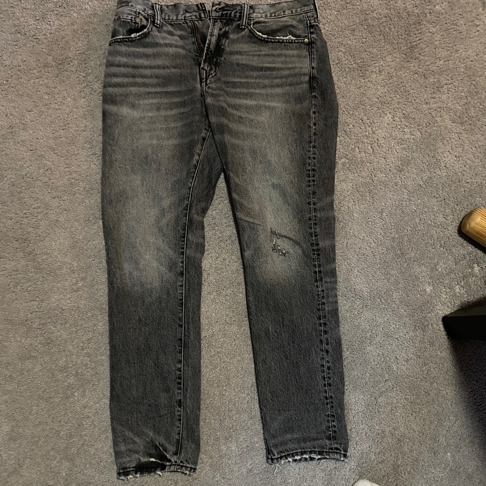 men’s black tapered jeans from american eagle